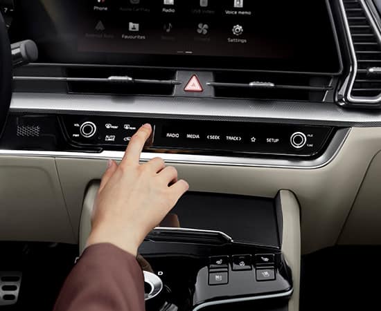 Infotainment/climate switchable controller